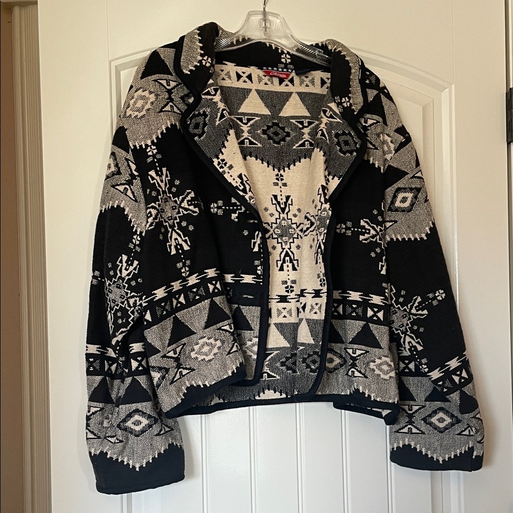 Western Theme ~Black and Gray Patterned Women's Jacket